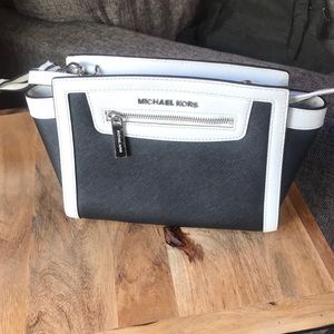 Michael Kors Crossbody